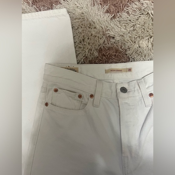 BRAND NEW LEVI JEANS - Picture 4 of 6